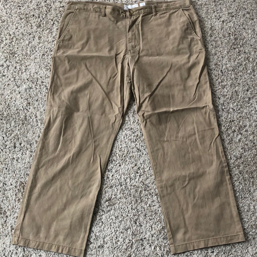 Old navy khaki pants.